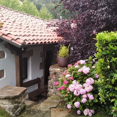 Hdec Hosteria De Castaneda Alojamiento Turistico Puente Viesgo Exterior photo